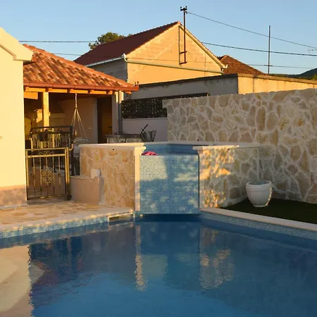 Vila Marko